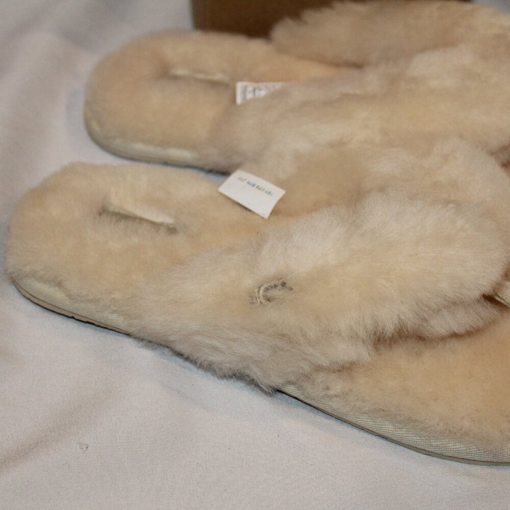 NIB UGG FLUFF FLIP FLOP NATURAL SANDAL SLIPPERS - Picture 7 of 8